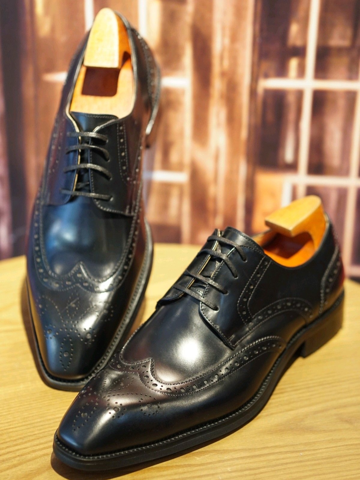 Oplus_16908288 BLACK WINGTRAP FULL BROGUE SHOES - Image 1